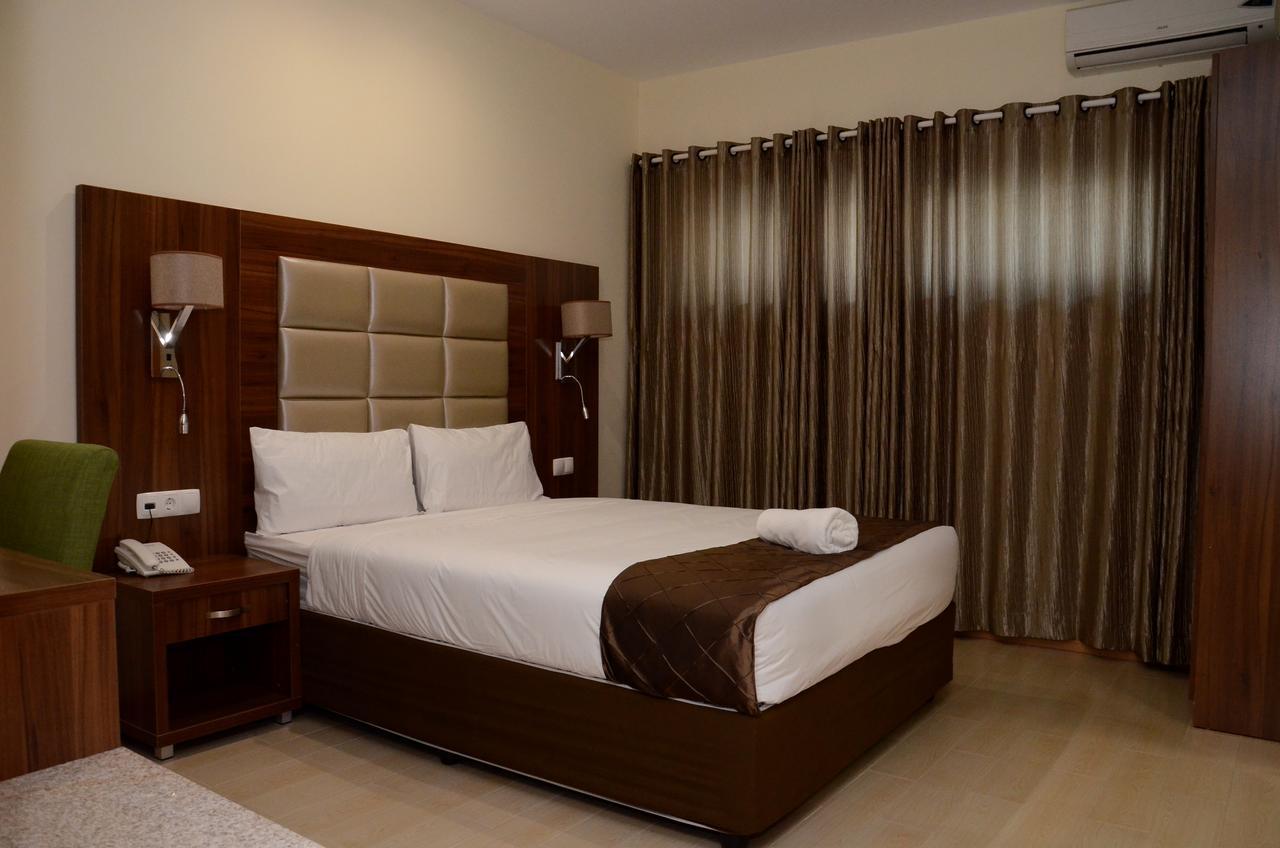 Blu Sky Hotel Maputo Esterno foto